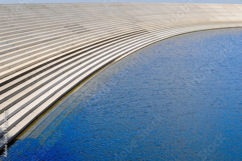 Tribüne am wasser