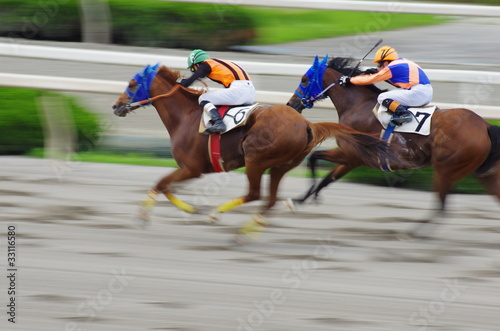 HORSE RACE passing