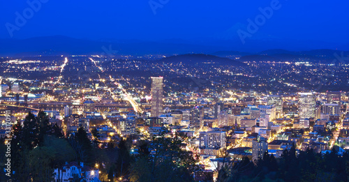 Beautiful Night Vista of Portland, Oregon © Josemaria Toscano