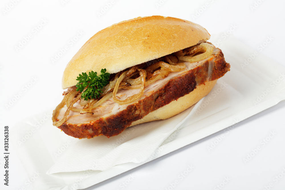 Brötchen mit Spießbraten im Brötchen Brötchen mit Spießbraten im Brötchen