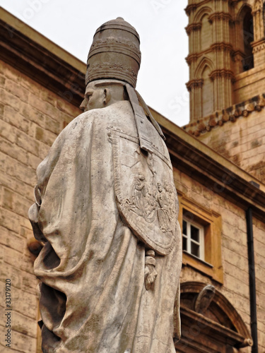 Statue religieux a Palerme