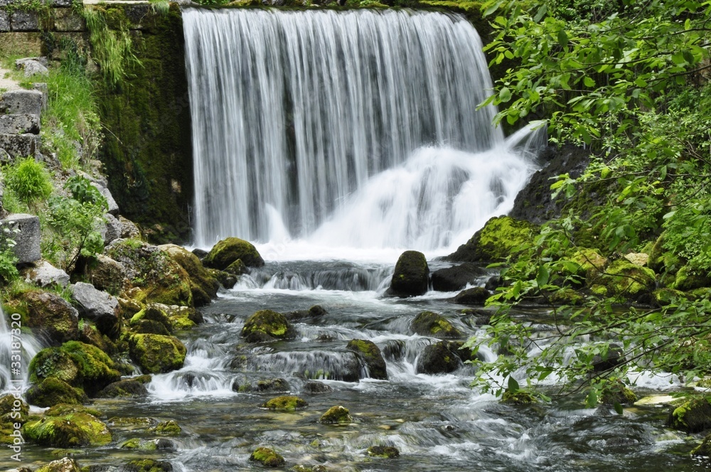 La source du Doubs. La source du Doubs.