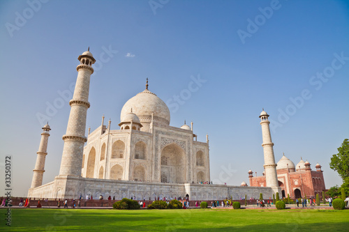 Taj Mahal located in Agra 7