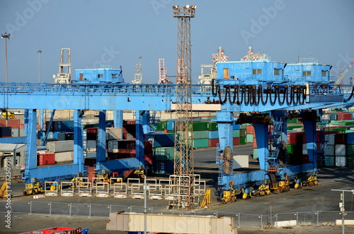 transport maritime, conteneurs, docks