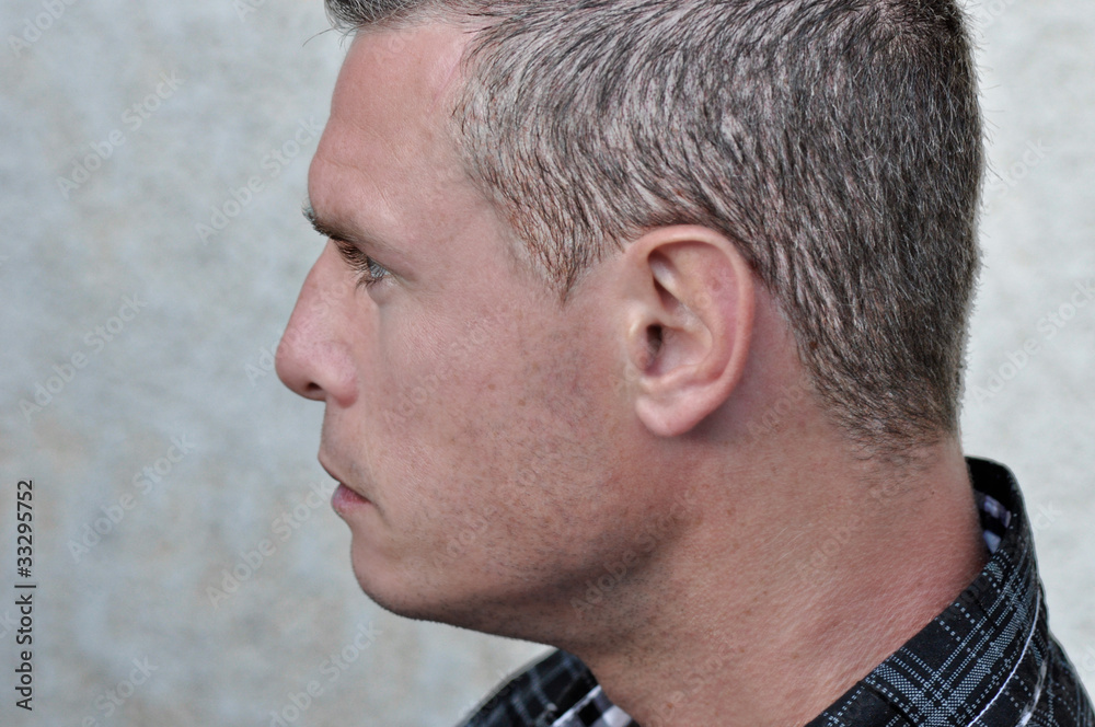 Fototapeta premium Profile de jeune homme