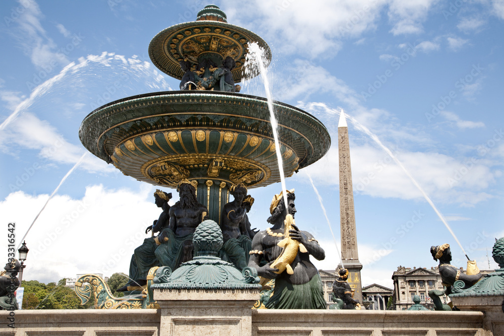 Paris - fountain from Condorde square