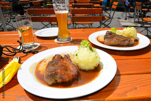 Schweinebraten Biergarten Sommer photo