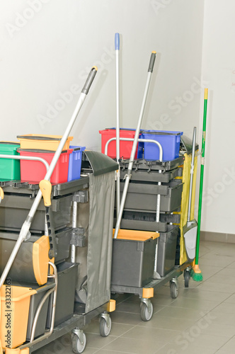 carrelli per igiene