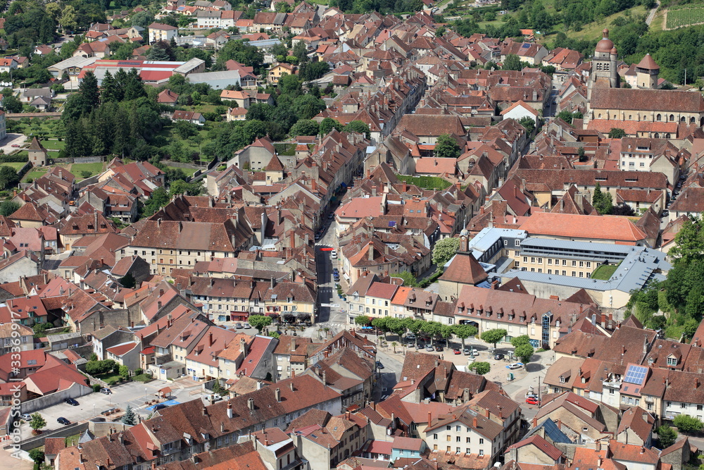 Vue aérienne de Poligny, Jura