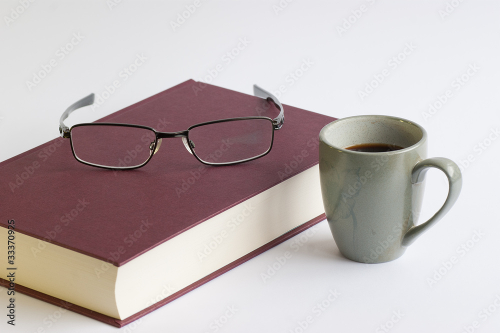 Naklejka premium Reading