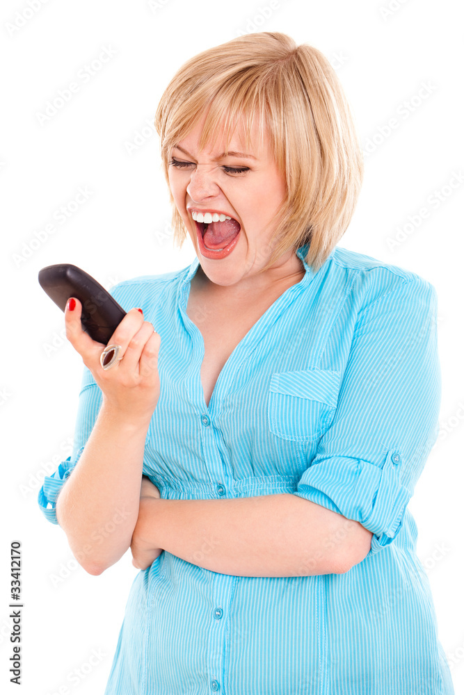 junge Frau schreit wütend in ihr Telefon junge Frau schreit wütend in ihr Telefon