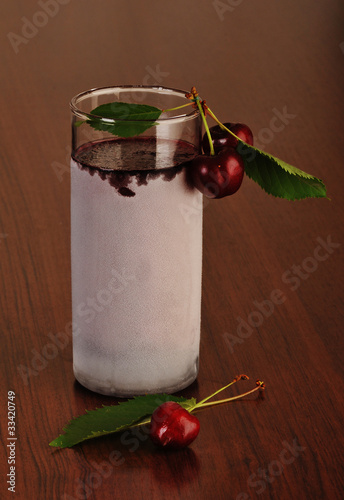 Zimny sok wiśniowy