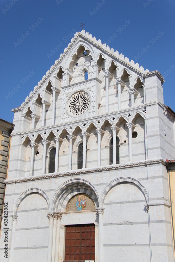 Eglise en marbre blanc à Pise, Italie
