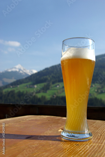 Hopfentee auf der Alm photo