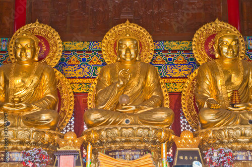 Buddha Golden statue