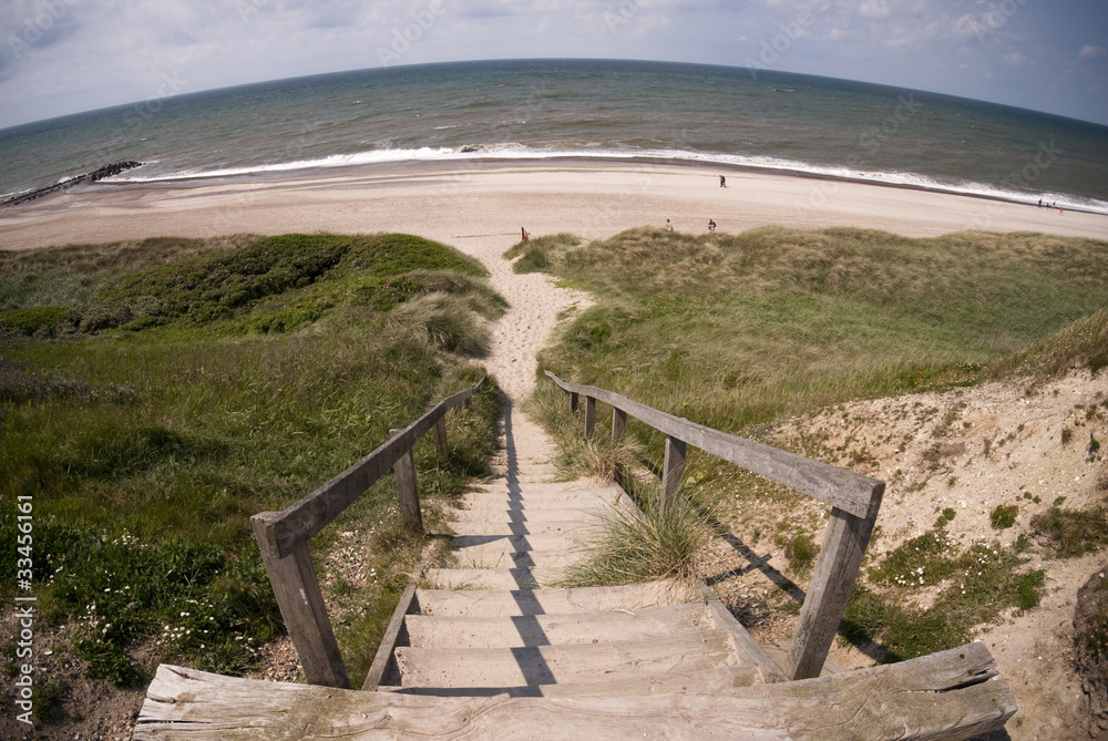 Steps to the beach