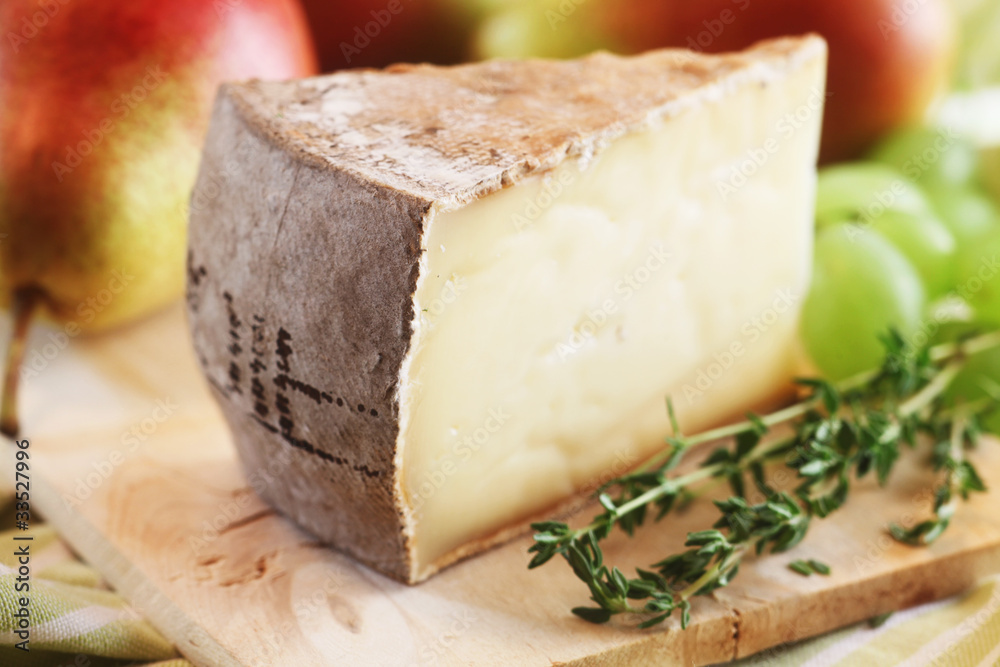 Tomme with Fruit and Thyme