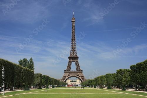 Champ de Mars - Tour Eiffel © Fabien R.C.