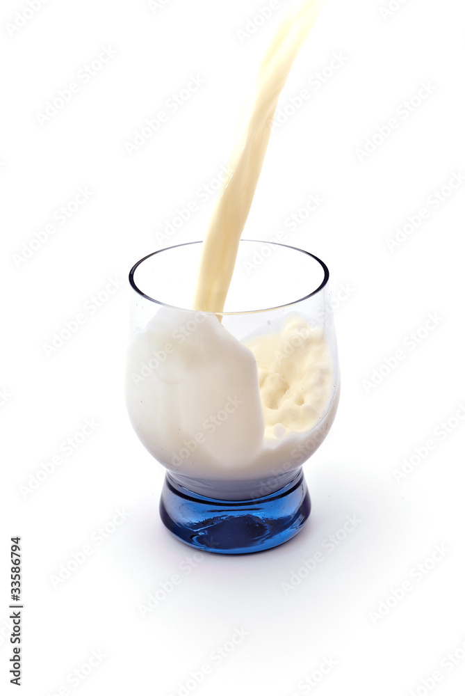 Milch eingießen Milch eingießen