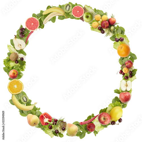 The round frame made of fruits and vegetables
