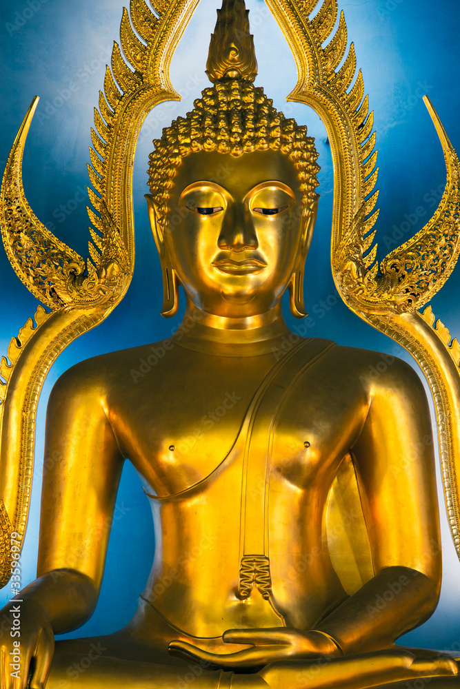 statue bouddha doré