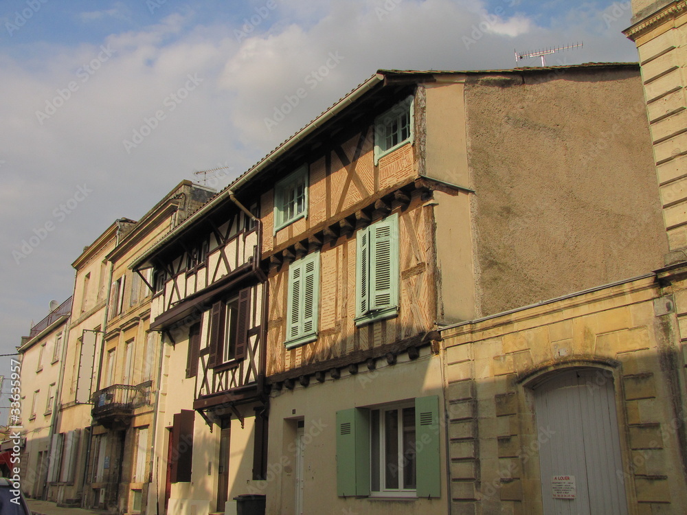 Fototapeta premium Ville de Marmande ; Vallées du Lot et Garonne ; Aquitaine