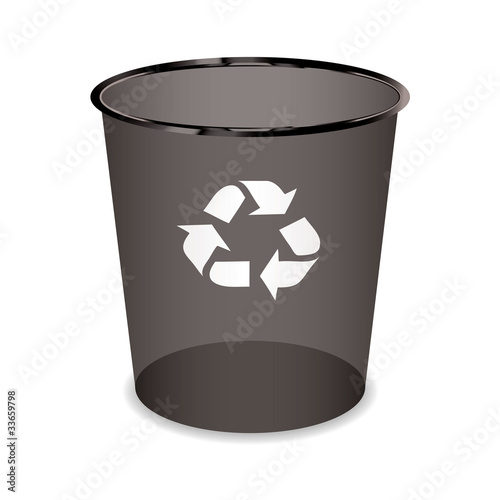 Black recycle can