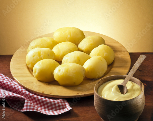 plate of potatoes