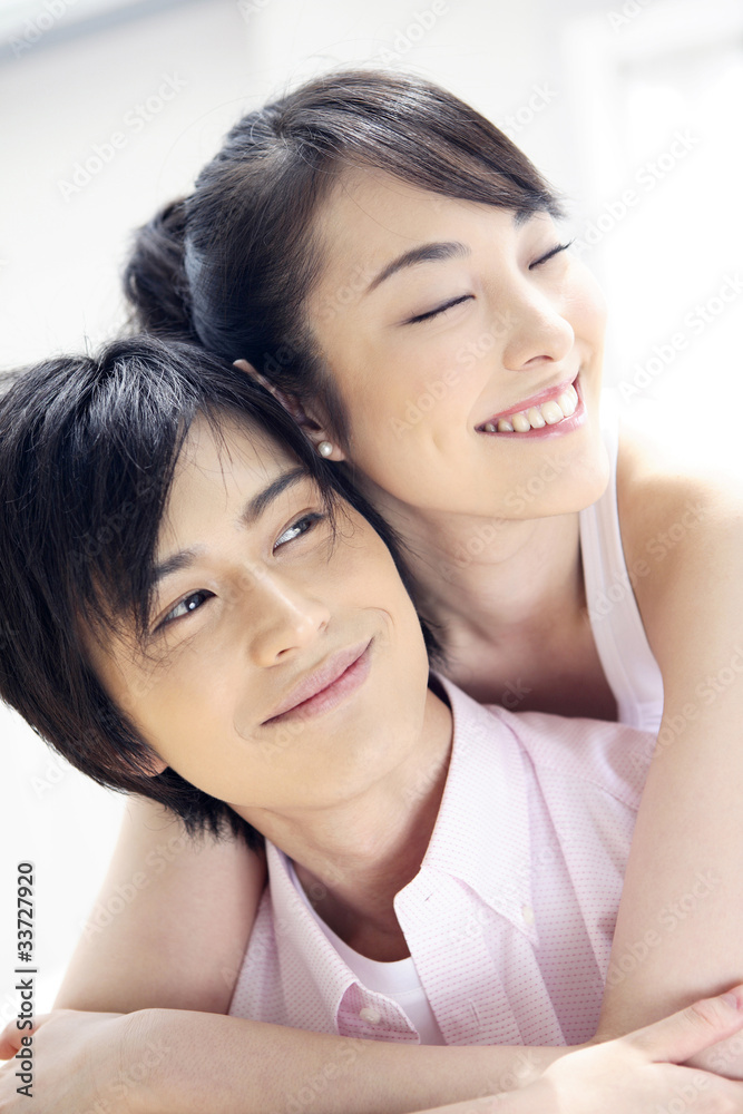 おんぶする夫 おんぶする夫