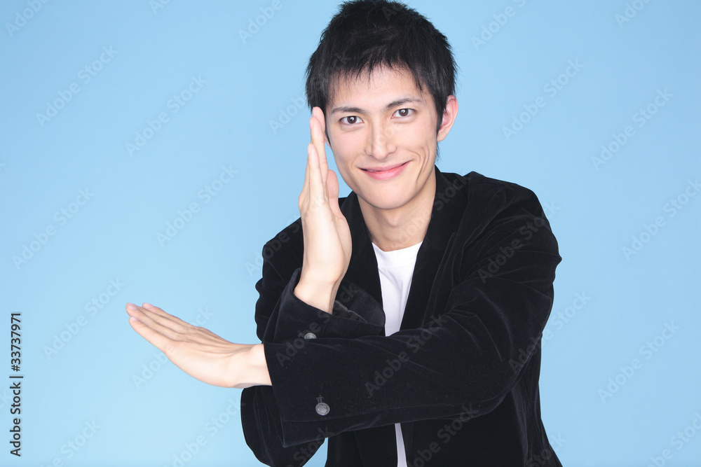 手で十字を切る男性 Stock Photo | Adobe Stock