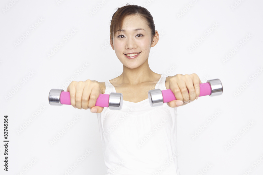 運動をする女性