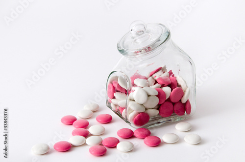 Bonbonglas mit Schokolinsen