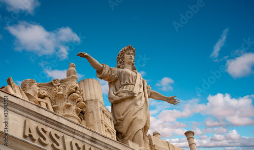 Statua, Trieste photo