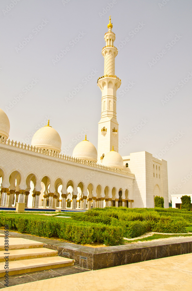 Obraz premium Sheikh Zayed Mosque in Abu Dhabi City