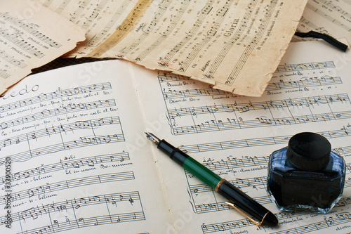 Vecchio manoscritto musicale