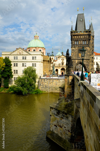 Sur le Pont Charles à Prague