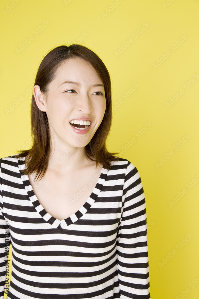 笑顔の女性 笑顔の女性