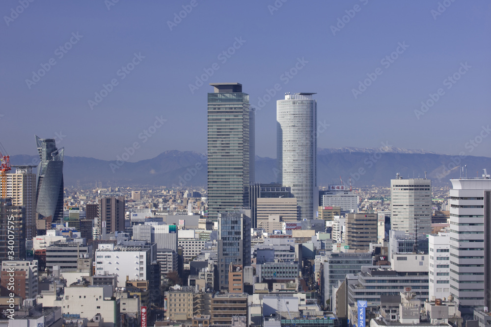 名古屋の高層ビル