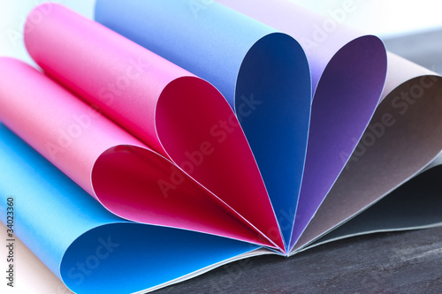 Kolorowy papier. Akcesoria szkolne. © jacekbieniek