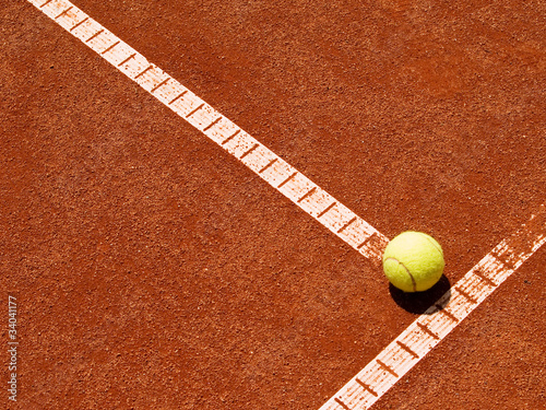 Tennisplatz Linie mit Ball 4 © 1stGallery