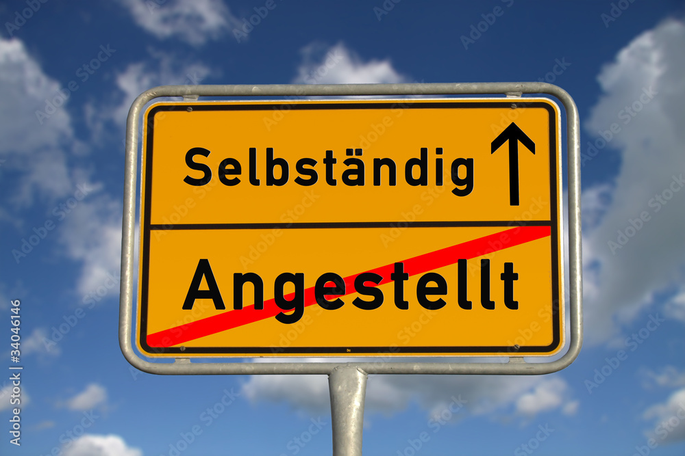 Deutsches Ortsschild angestellt Selbständig Deutsches Ortsschild angestellt Selbständig