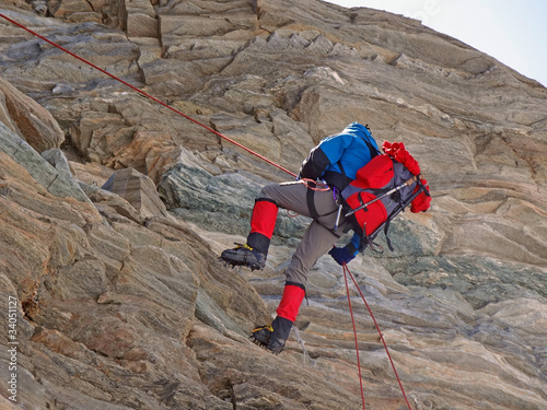 Foto Alpinisme - Descente en rappel