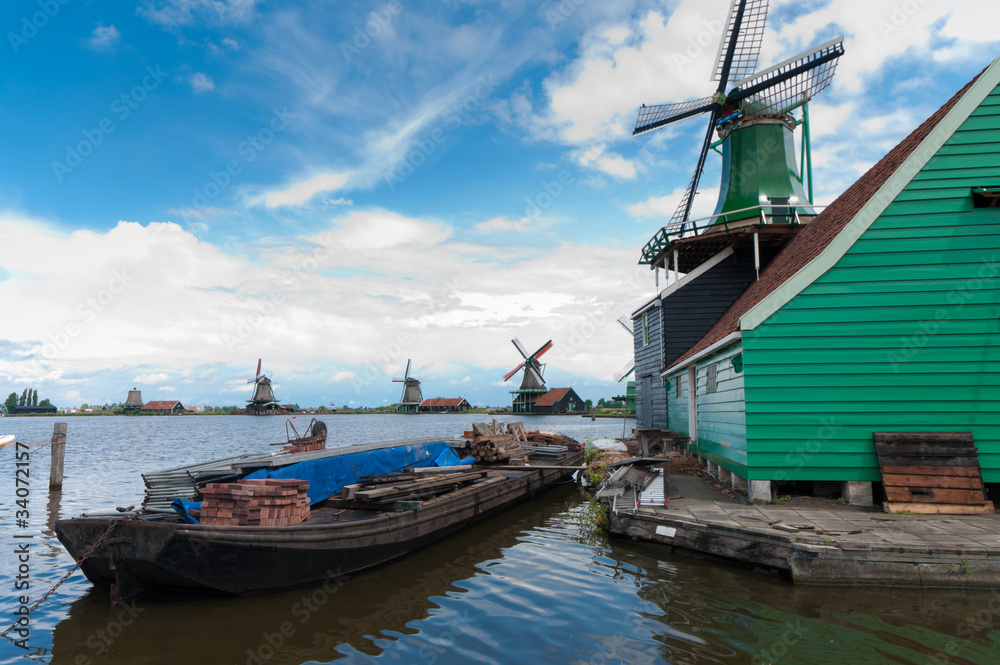 windmills in holland