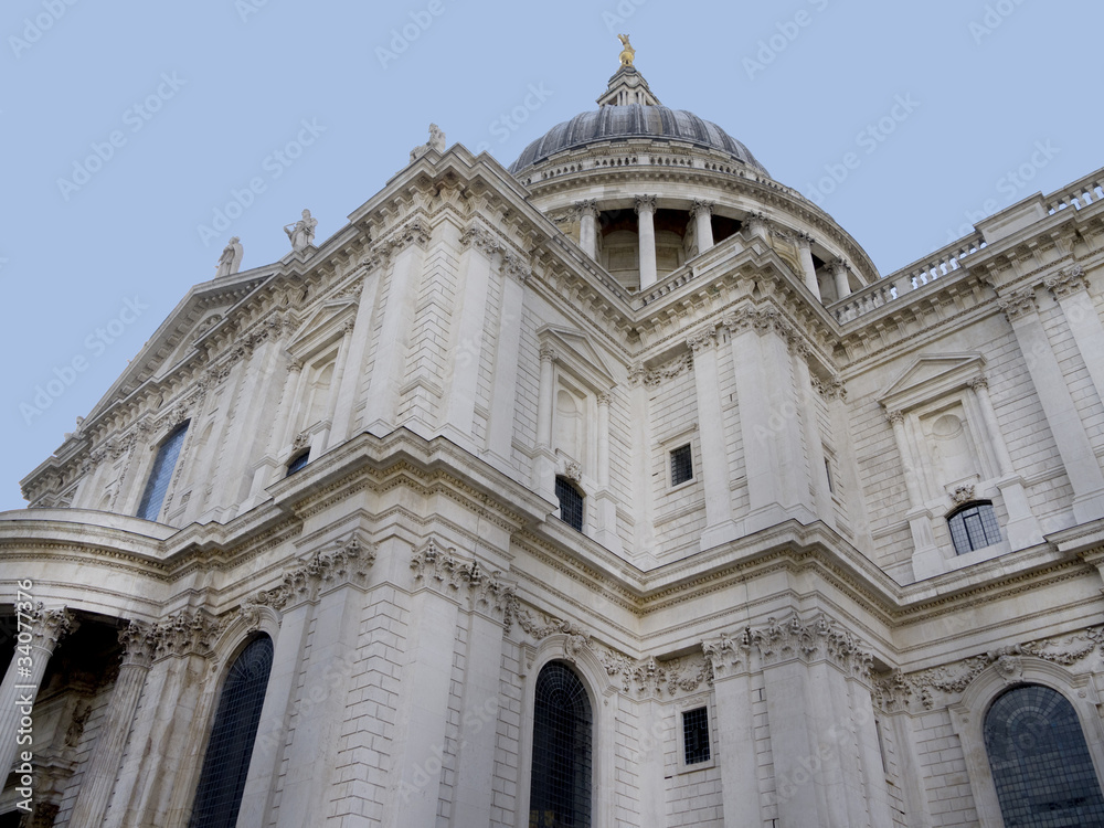 Obraz premium Dome of St Pauls Church in London England