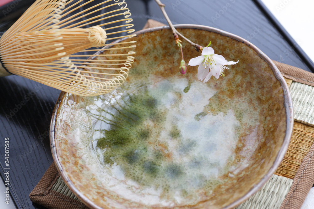 早咲き桜と茶筅