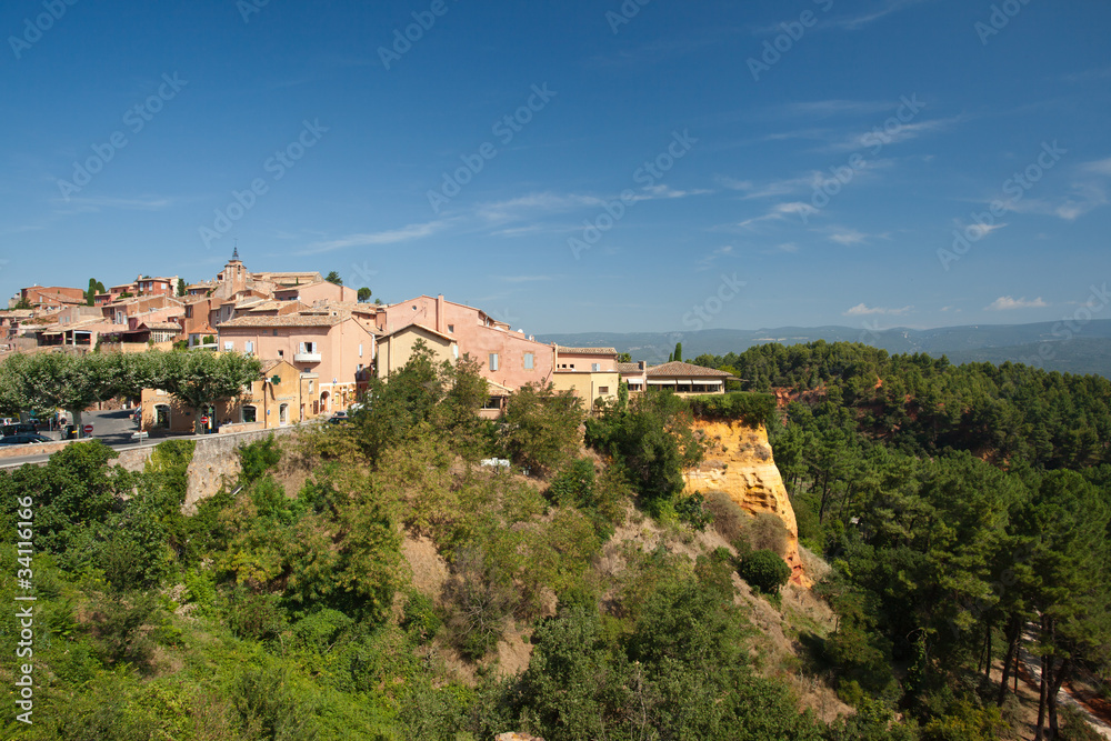 Bergdorf Roussillon