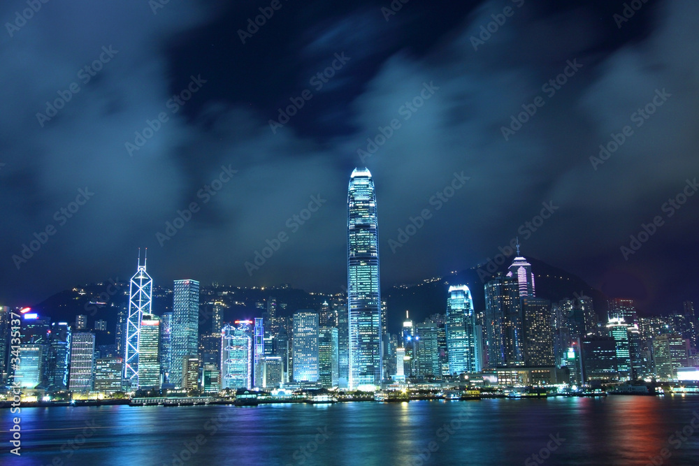 Obraz premium Hong Kong skyline in cyber toned at night
