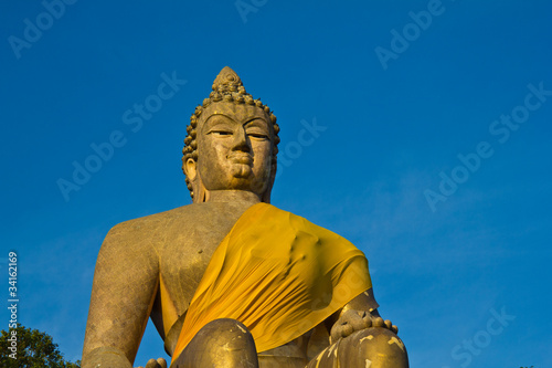 A big old Buddha image