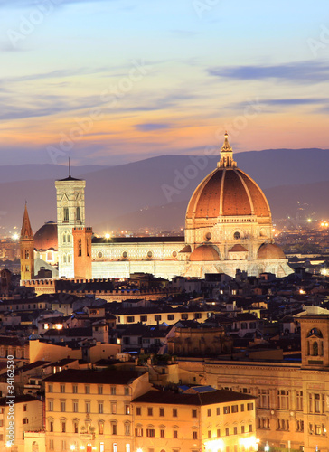 Santa Maria del Fiore Dome at night, Florence, Italy © vlad_g