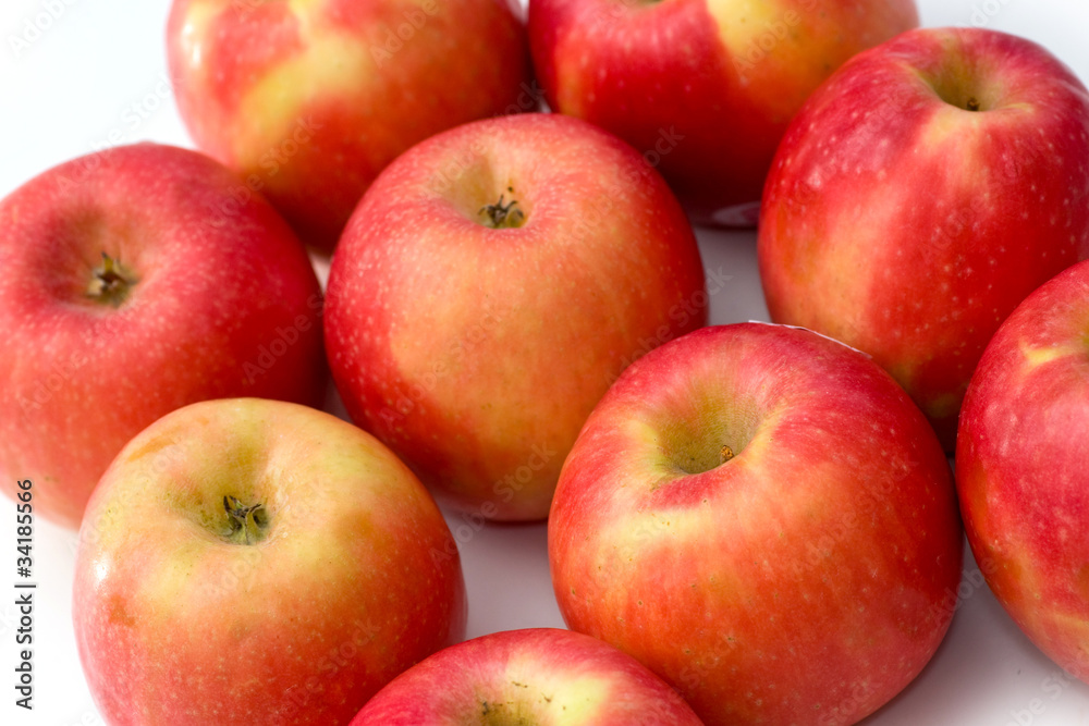 Red apples Red apples